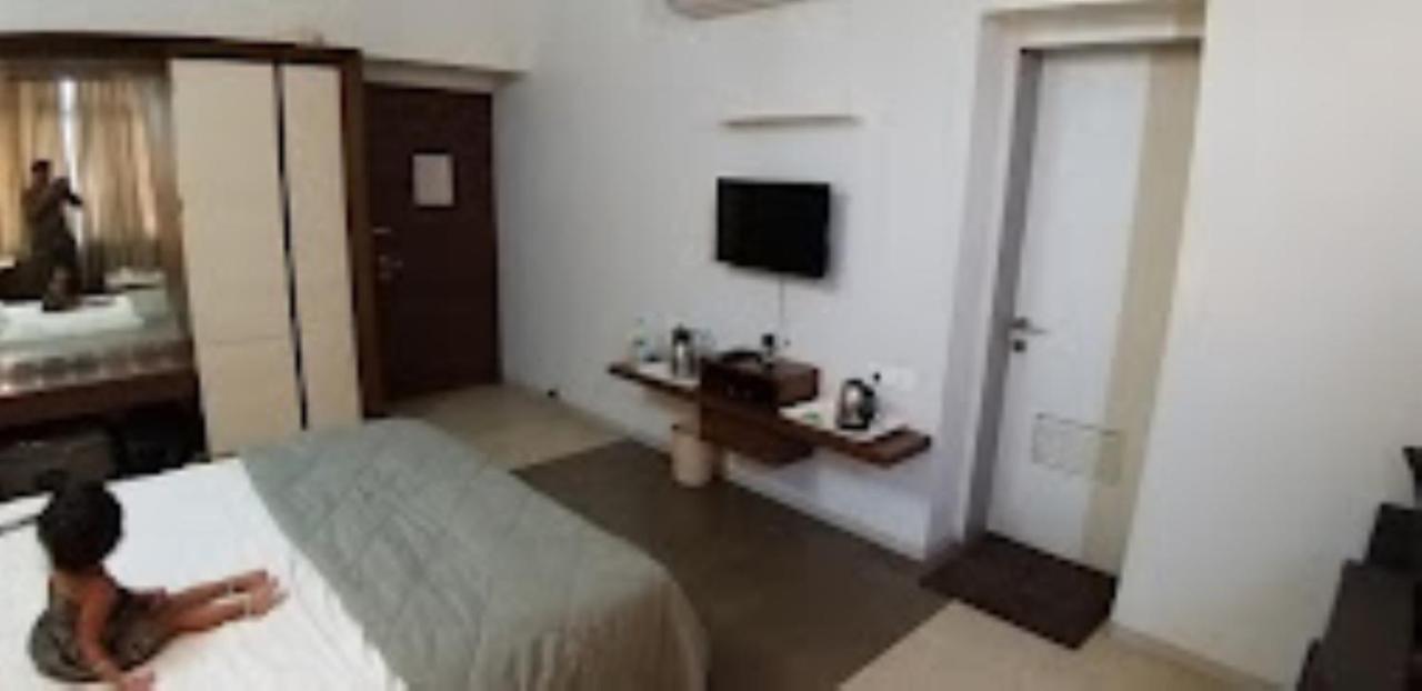 Hotel Maratha Residency,Ratnagiri Ratnāgiri Exterior foto